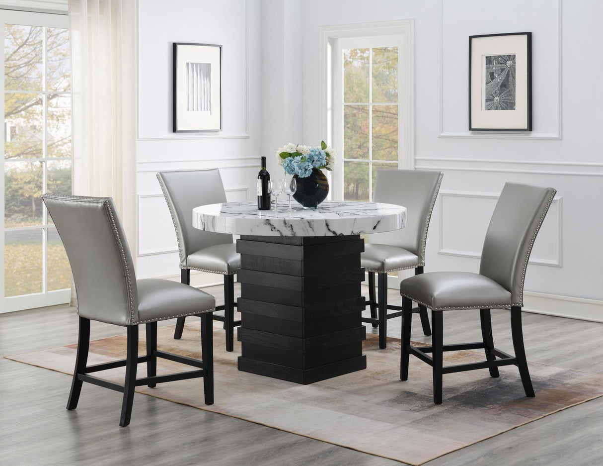 D141 - Dining Room Set With Leather Chairs