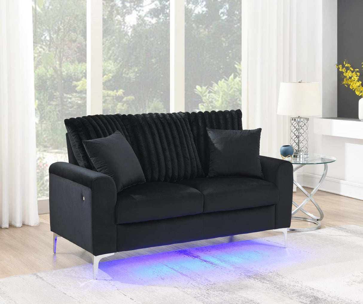 U480 - Sofa & Loveseat - Black
