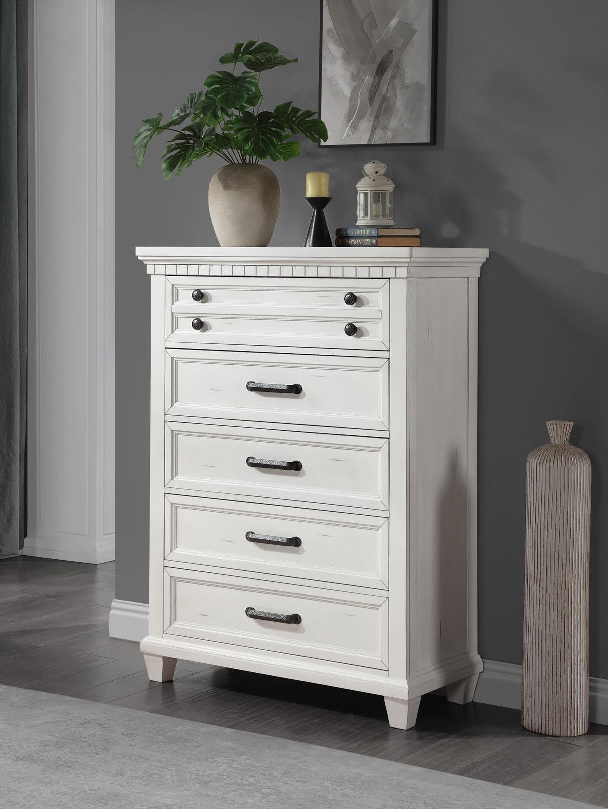 B078 - Chest - White