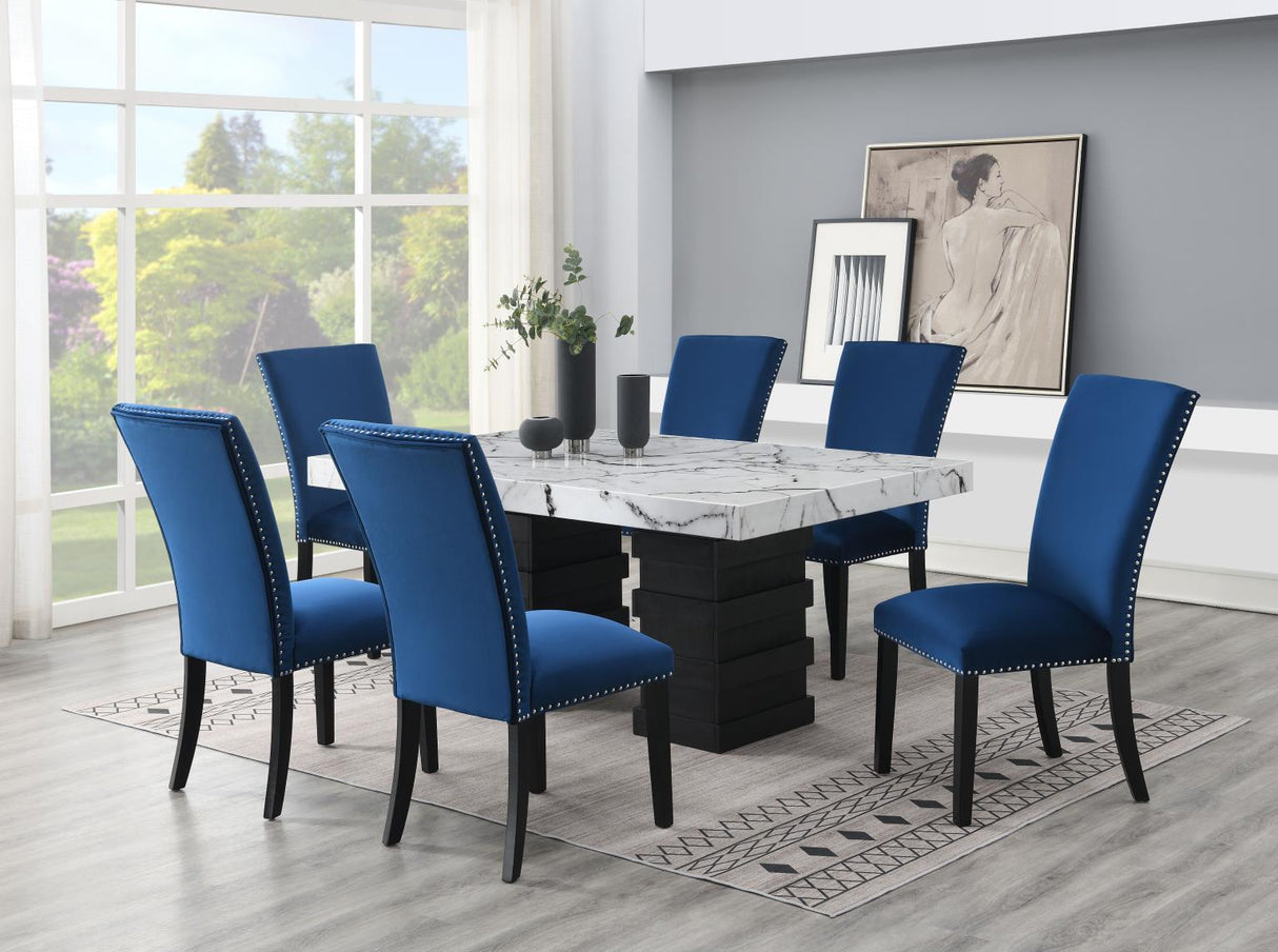 D139 - Dining Room Set