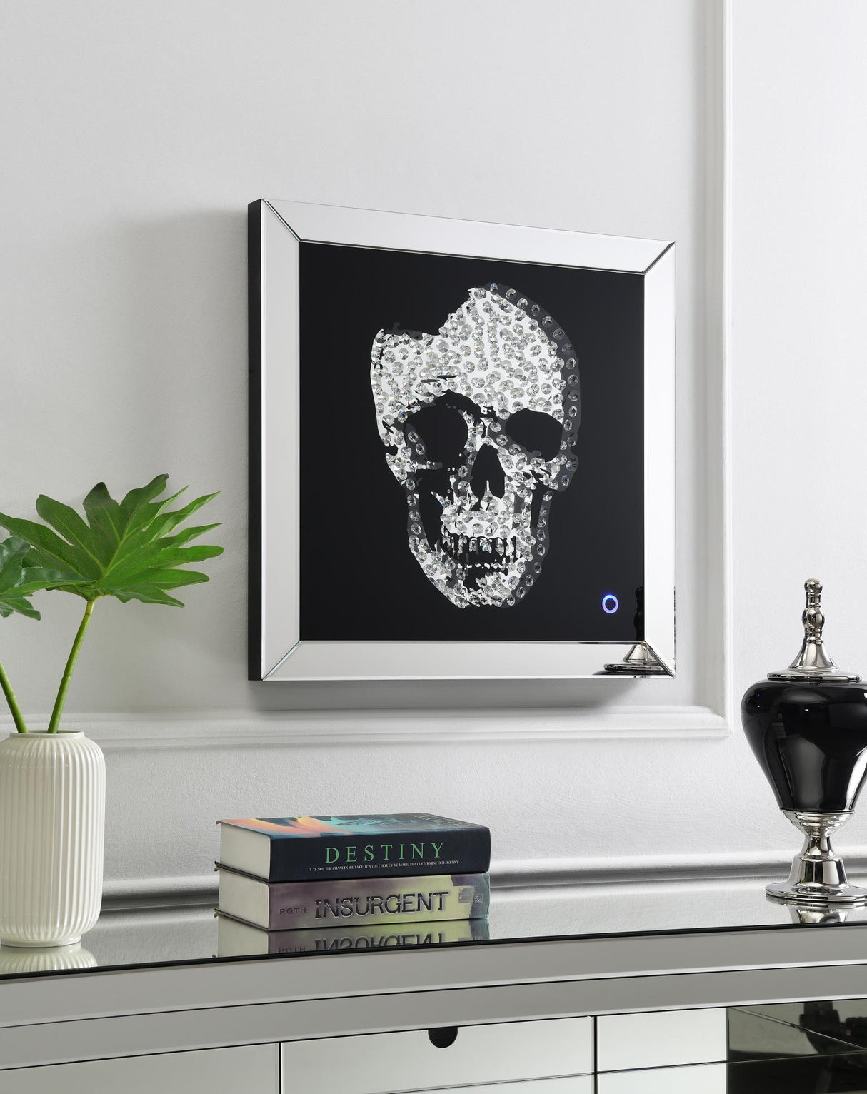 A2035 - LED Wall Art (Skull) - Pearl Silver