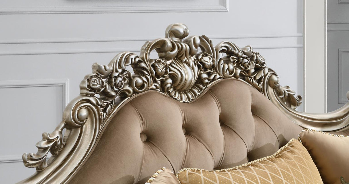 U197 - Traditional Sofa - Brown