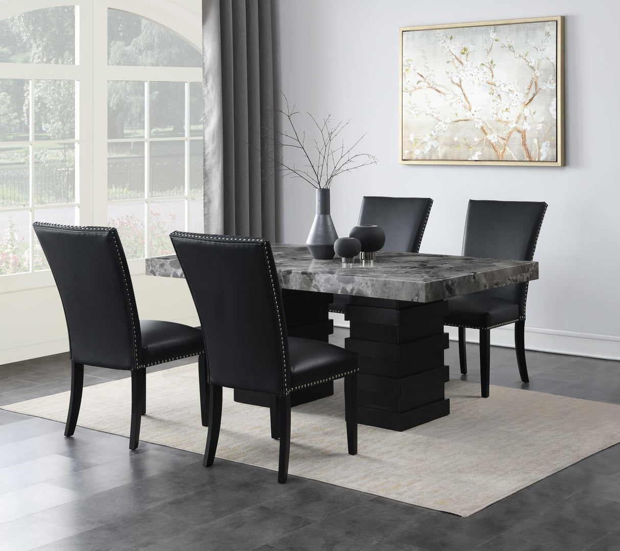 D137 - Dining Room Set With Leather Chairs