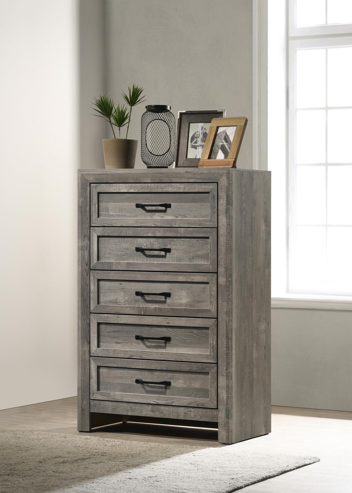 B402 - Chest - Gray