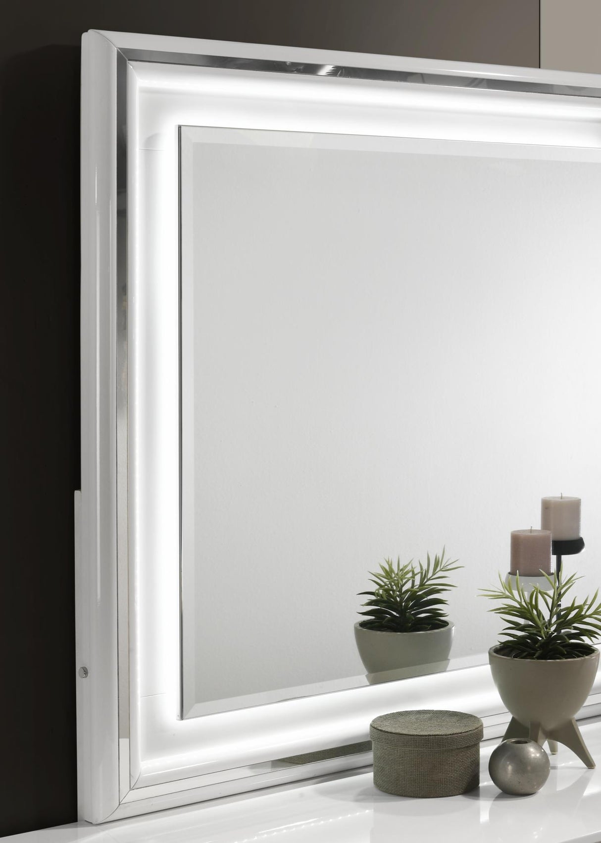 B119 - Bevel Mirror - White