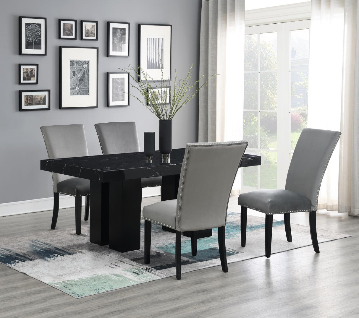 D133 - Dining Room Set