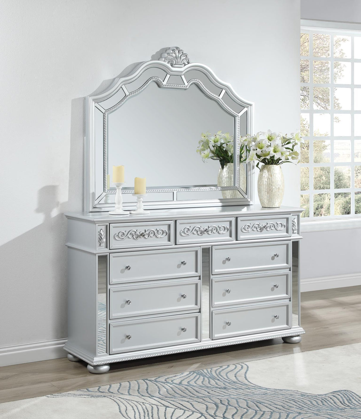 B092 - Dresser - Gray