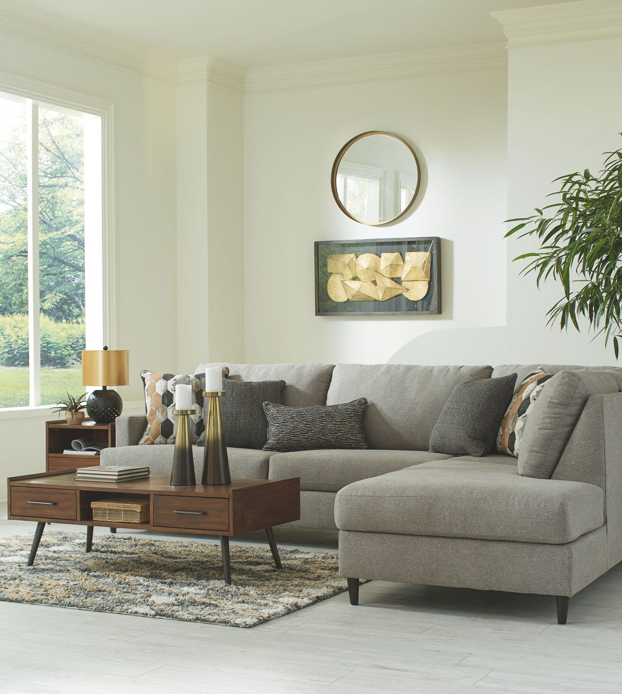 Santasia - Sectional