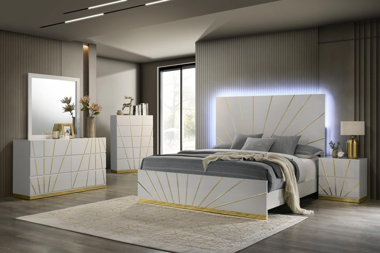 B205 - Chest - White / Gold