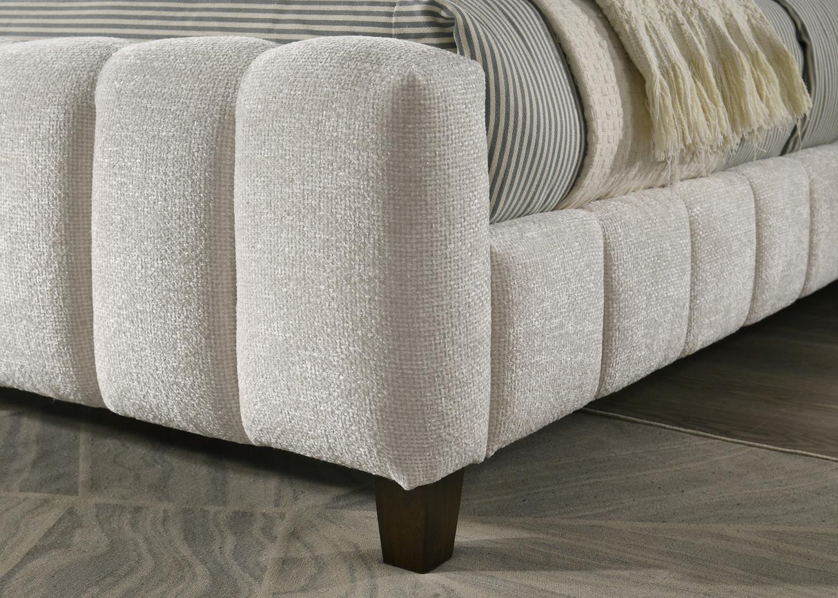 B572 - Upholstered Bed