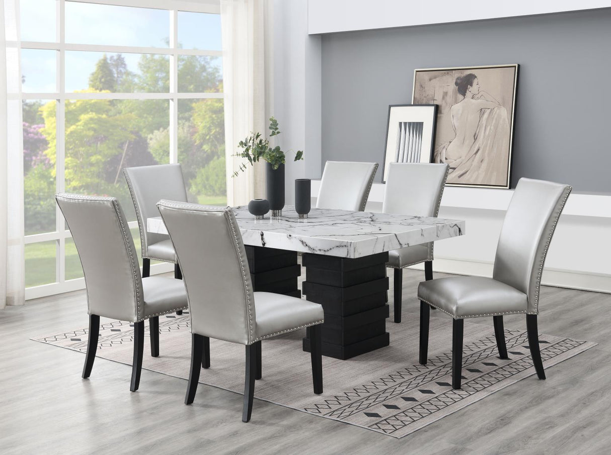 D139 - Dining Room Set