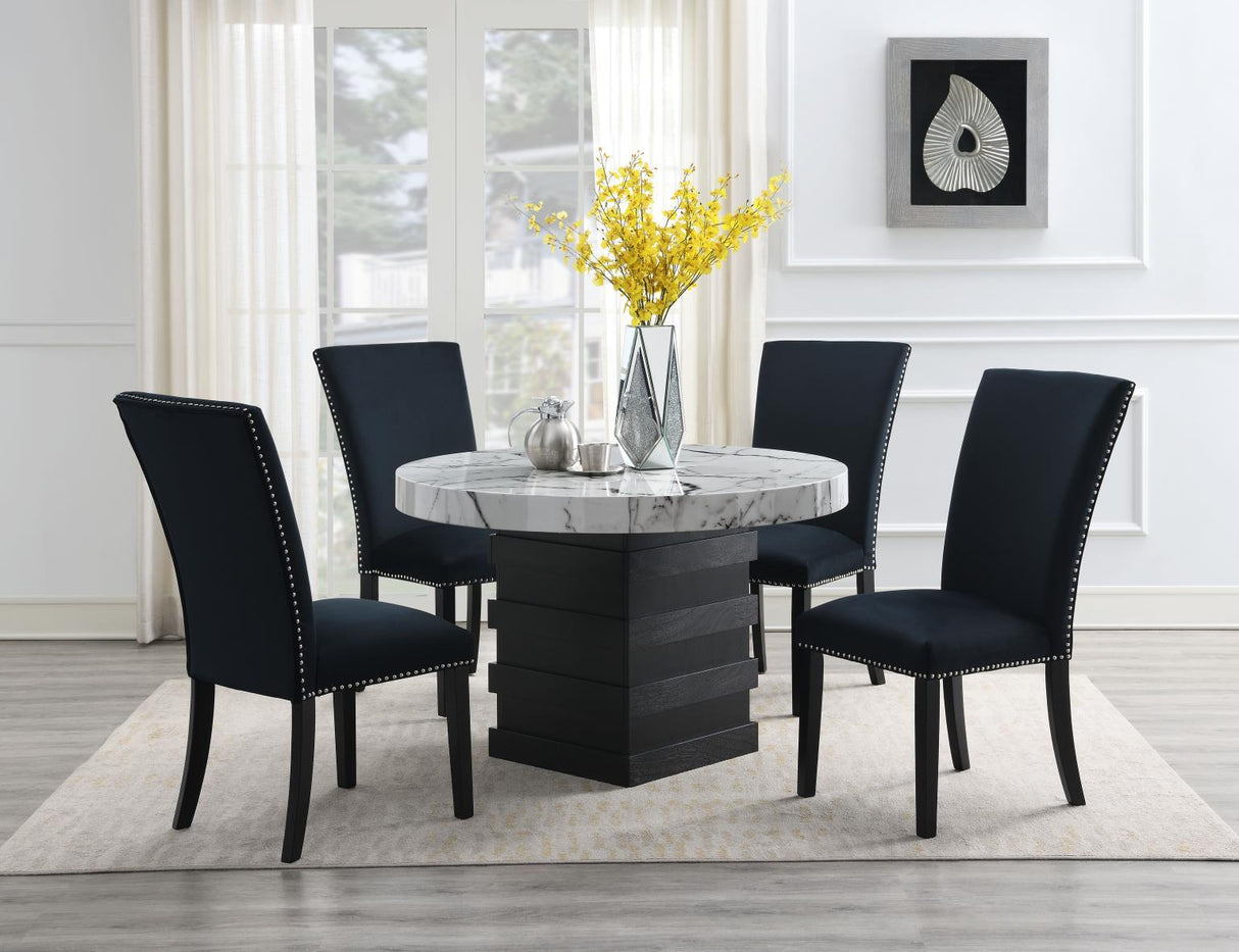 D142 - Dining Room Set