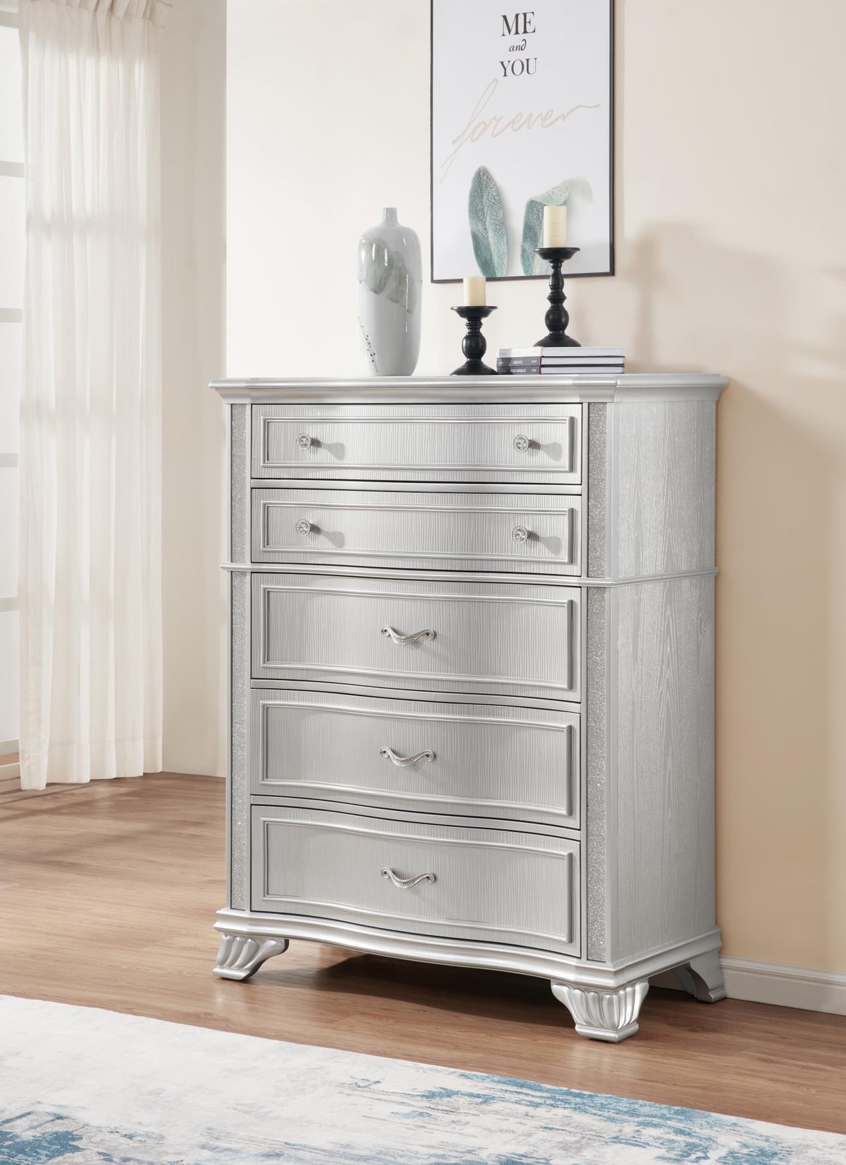 B076 - Chest - Pearl Silver