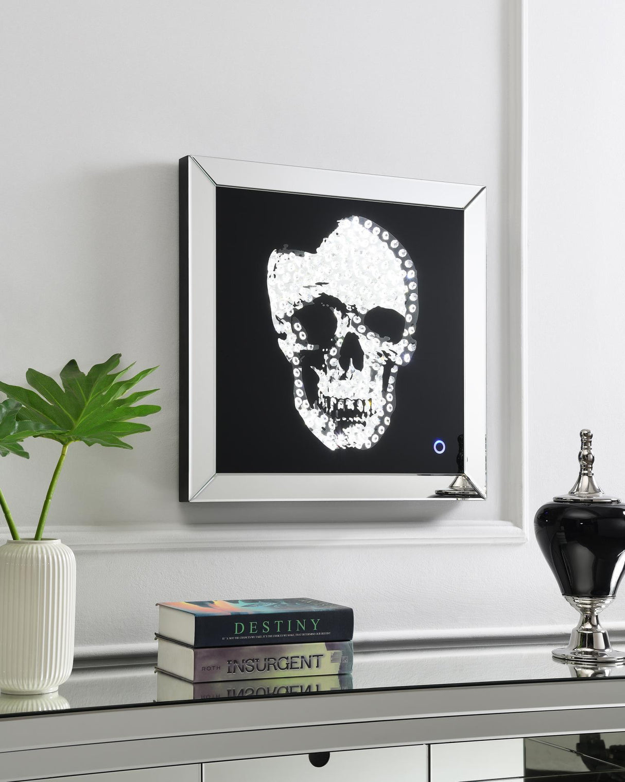 A2035 - LED Wall Art (Skull) - Pearl Silver