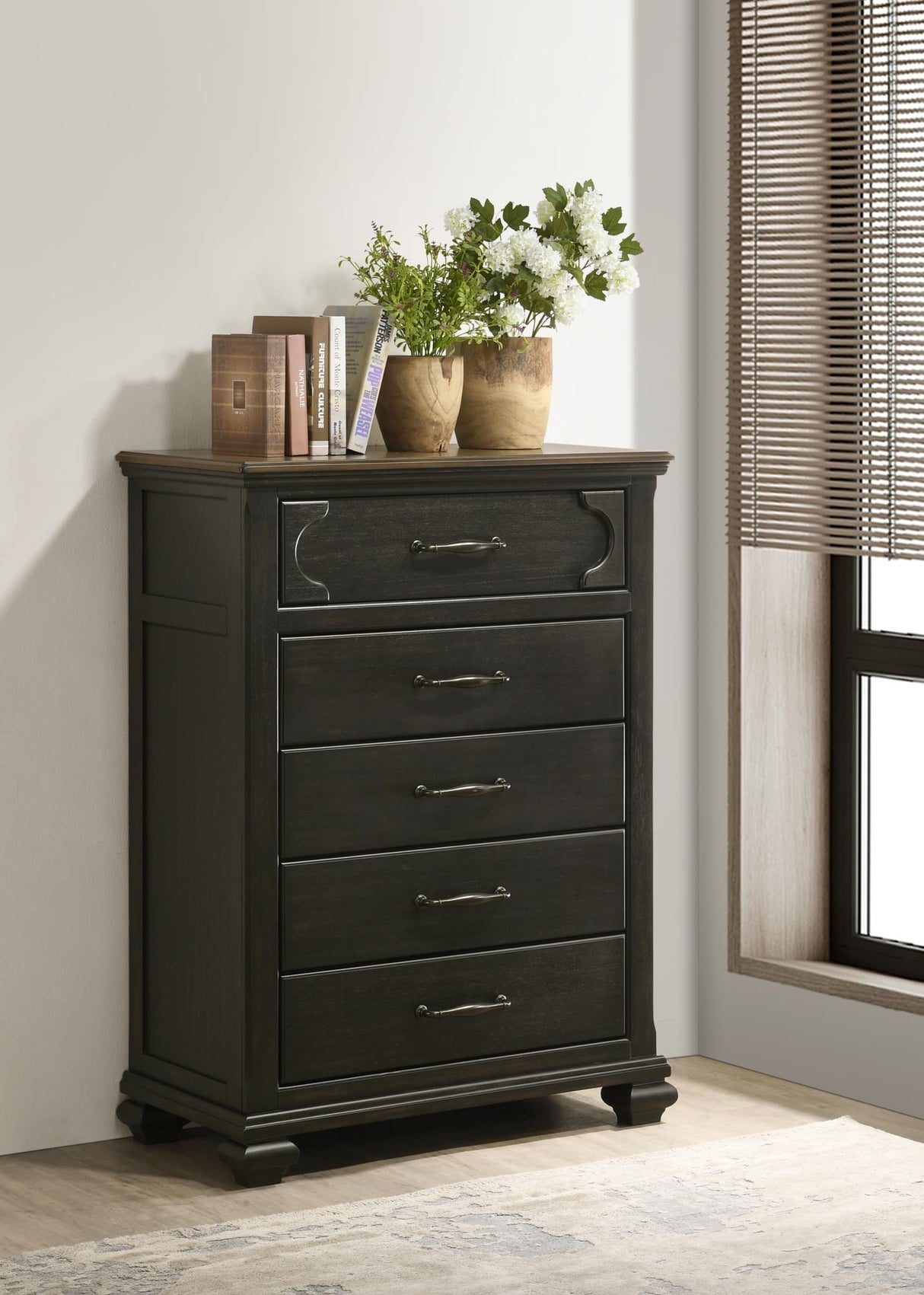 B080 - Chest - Charcoal Black