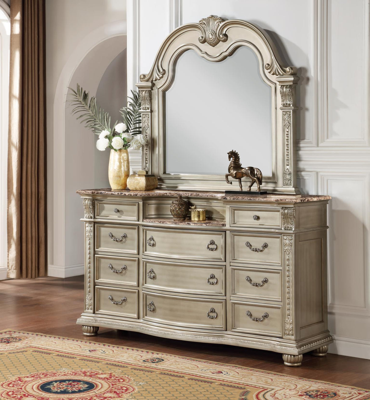 B055 - Bedroom Set
