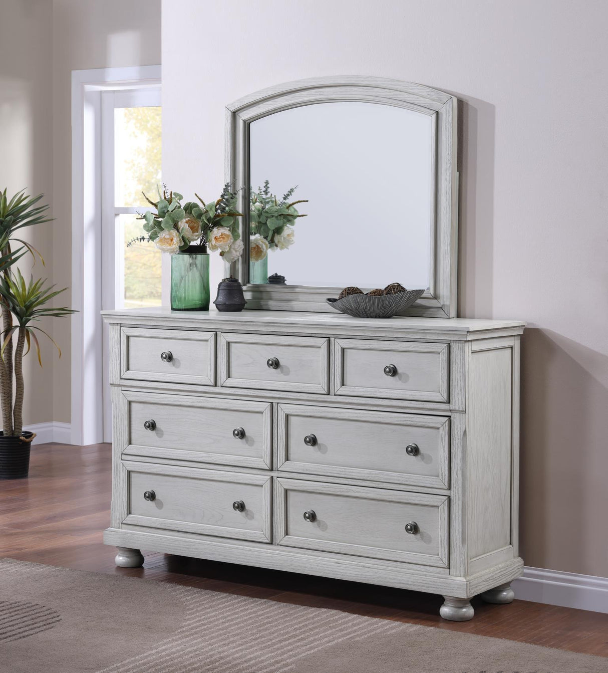 B071 - Mirror - White