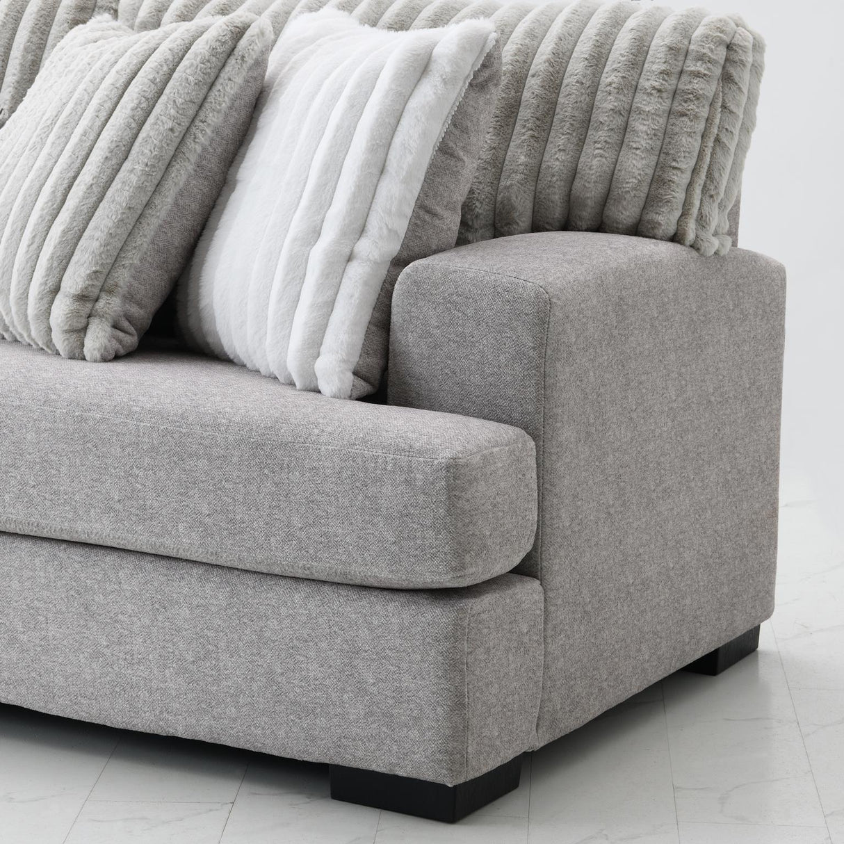 U258 - 3 Piece Sectional - Light Gray