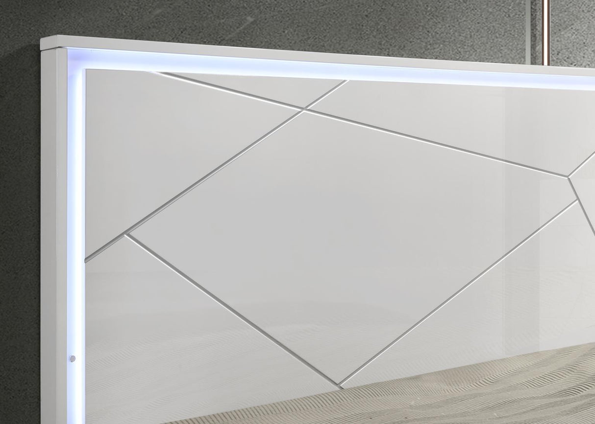 B121 - LED Mirror - White