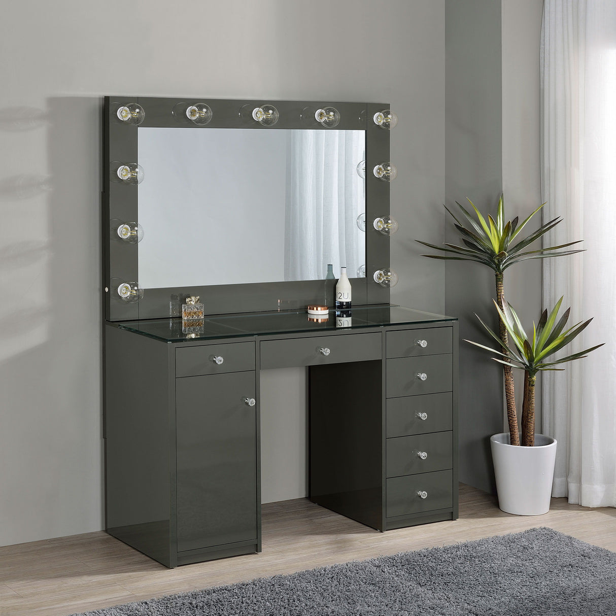 Acena - 7-Drawer Vanity Set With Lighting