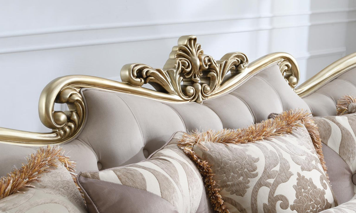 U199 - Traditional Sofa - Beige