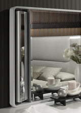 B023 - Mirror - Cool Gray