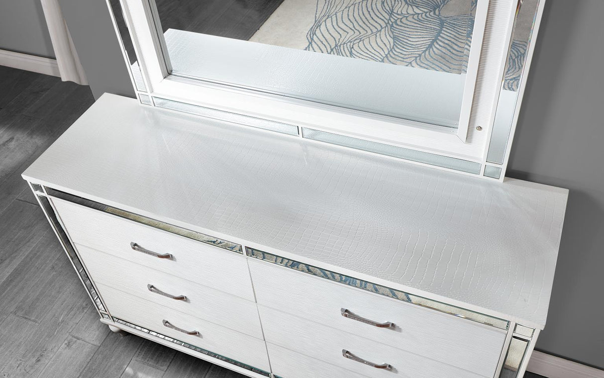 B224 (Old - Off White) - Gloss Dresser - Off White