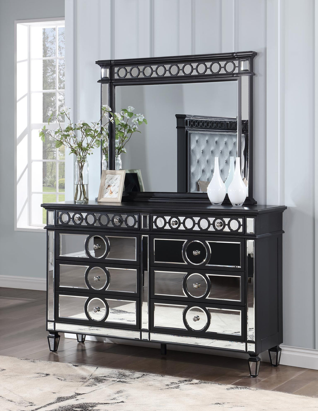 B034 - Mirror - Black