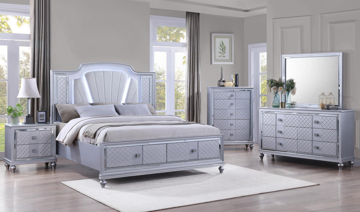 B048 - Mirror - Shimmer Silver