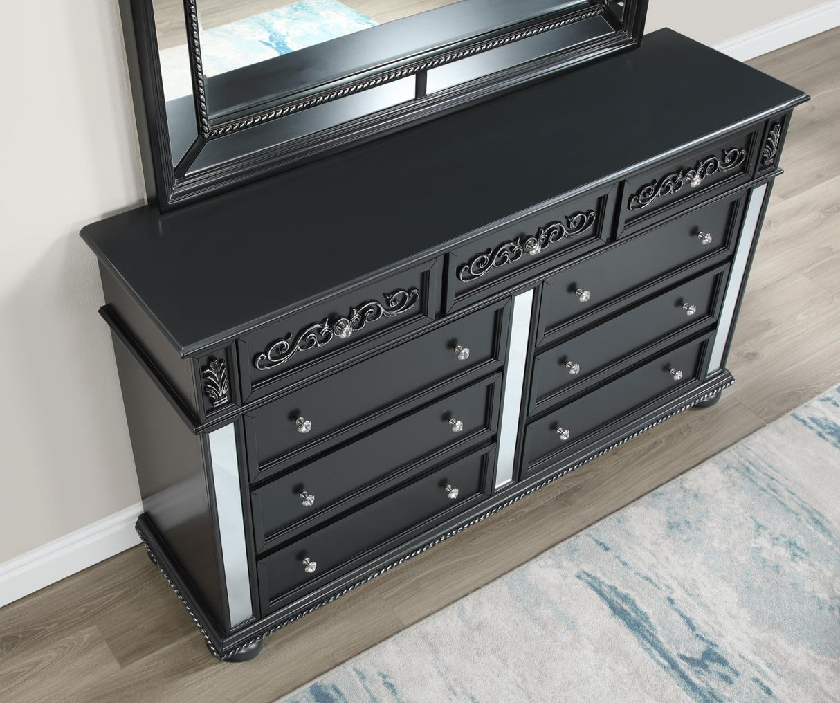 B091 - Dresser - Black