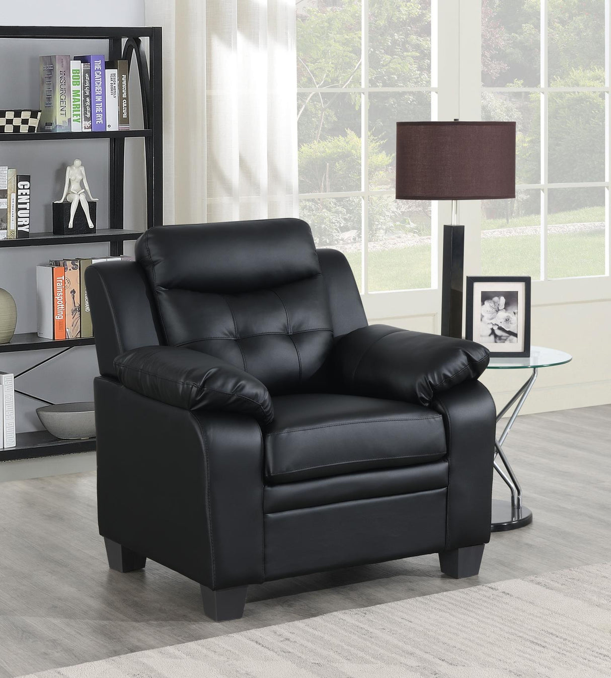 U467 - Chair - Black