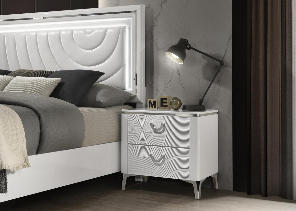 B119 - Nightstand - White