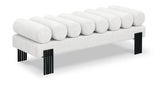 Akeela - Bench