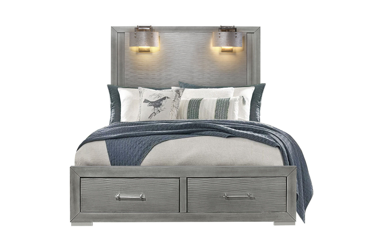 Tiffany - Queen Bed With Lamps - Silver