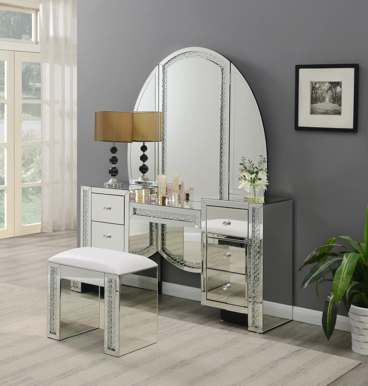 G-305 - Glamour Vanity With Mirror - Pearl Silver