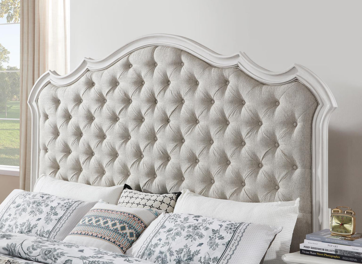 B072 - Bedroom Set