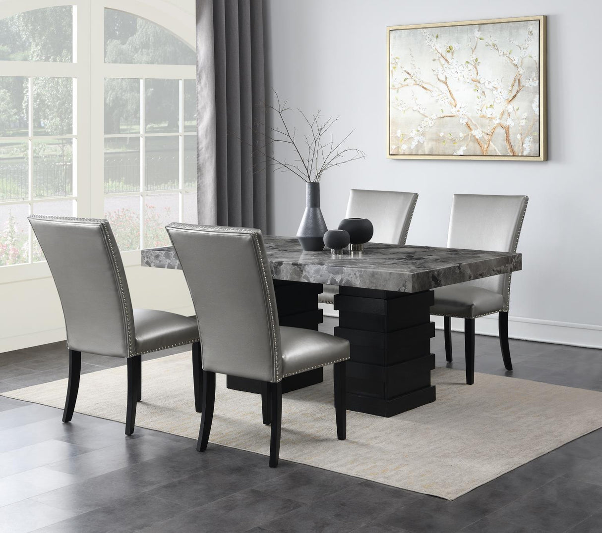 D137 - Dining Room Set With Leather Chairs