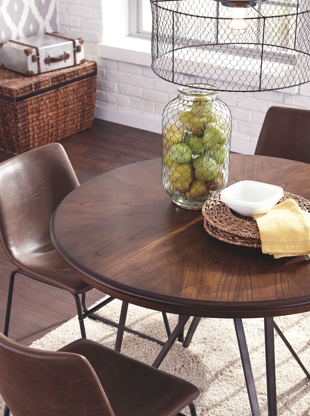 Centiar - Brown - Round Dining Room Table